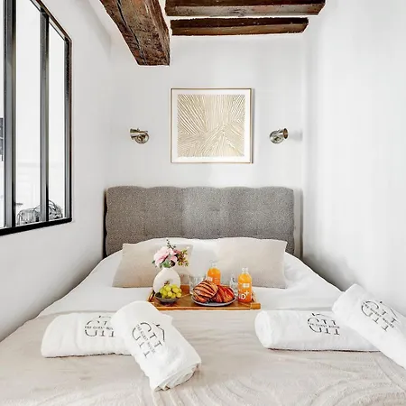 Joyful Ivy - Cozy In